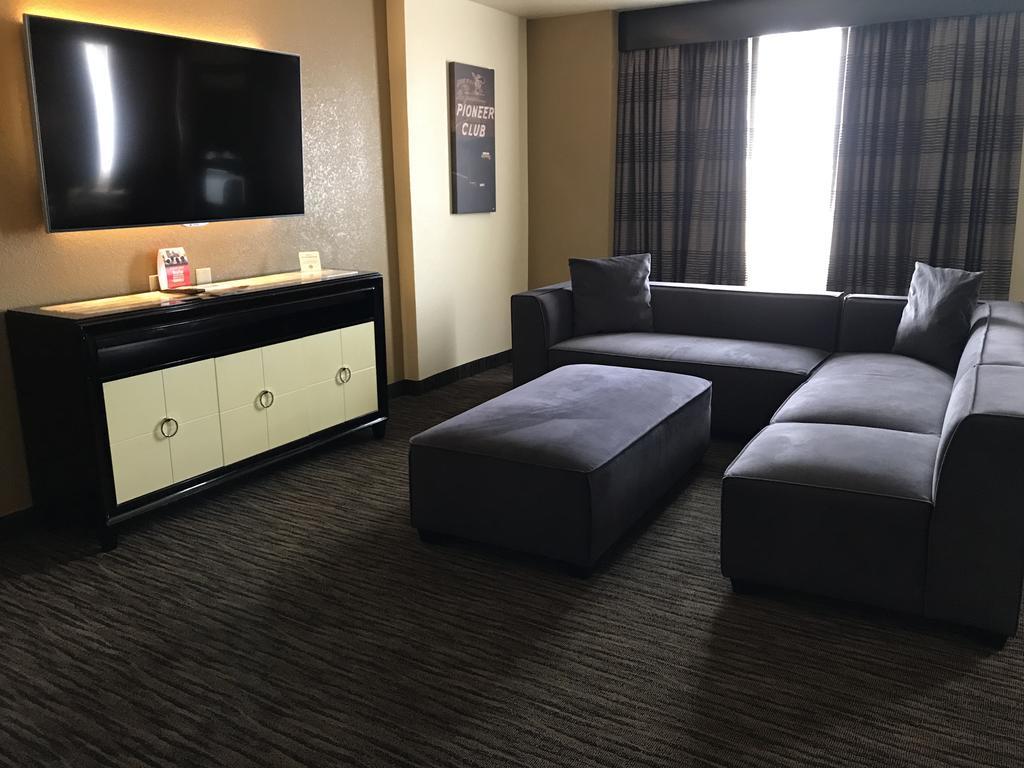 Ramada By Wyndham Terrible'S Hotel & Casino Jean Ngoại thất bức ảnh
