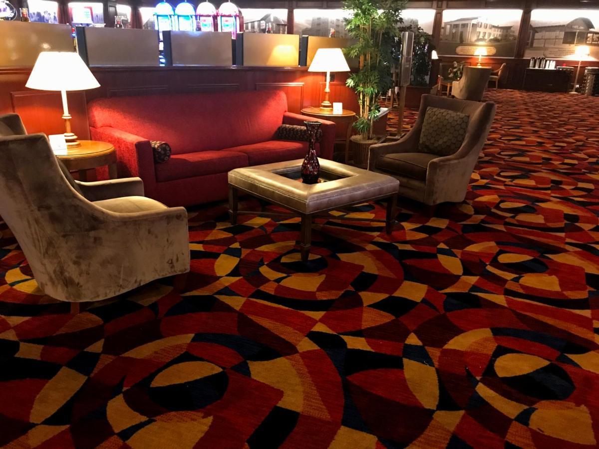 Ramada By Wyndham Terrible'S Hotel & Casino Jean Ngoại thất bức ảnh