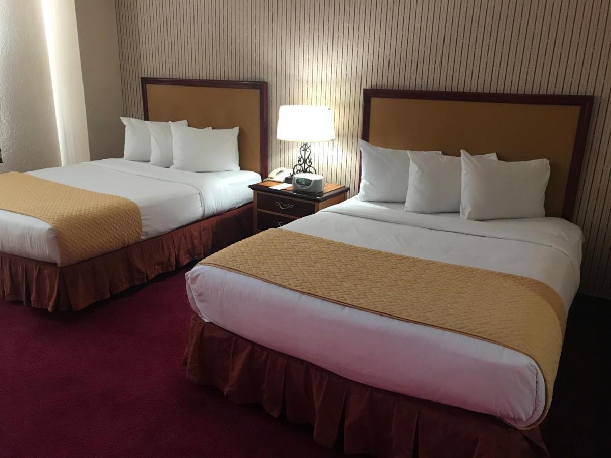 Ramada By Wyndham Terrible'S Hotel & Casino Jean Ngoại thất bức ảnh