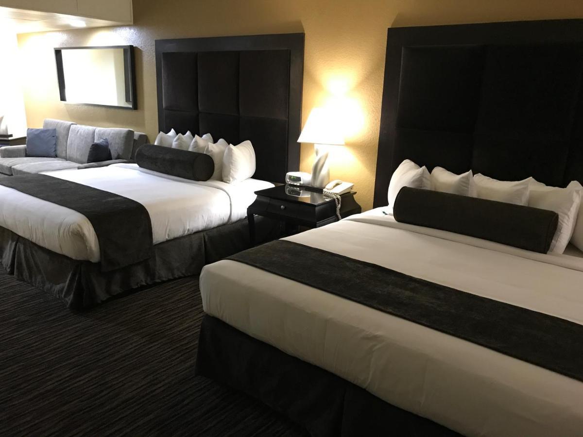 Ramada By Wyndham Terrible'S Hotel & Casino Jean Ngoại thất bức ảnh